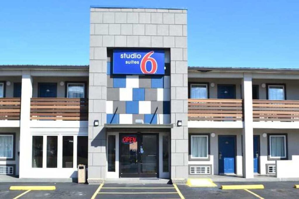 Studio 6 Suites Chattanooga, TN - Lookout Mtn.