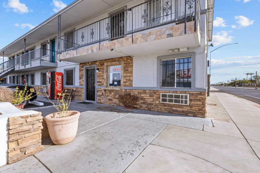 American Executive Inn