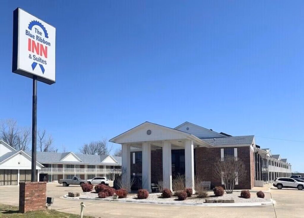 Blue Ribbon Inn and Suites