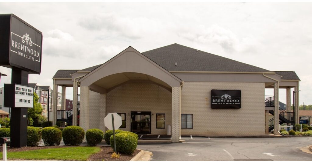 Brentwood Inn & Suites