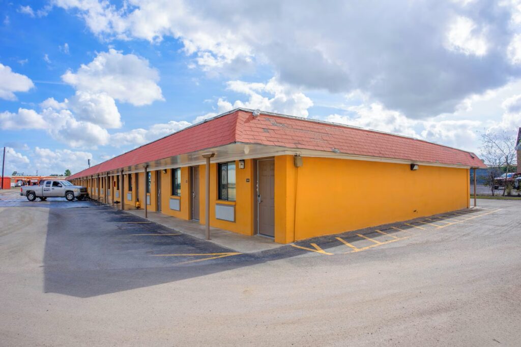 Budget Inn By OYO Edinburg Hwy 281
