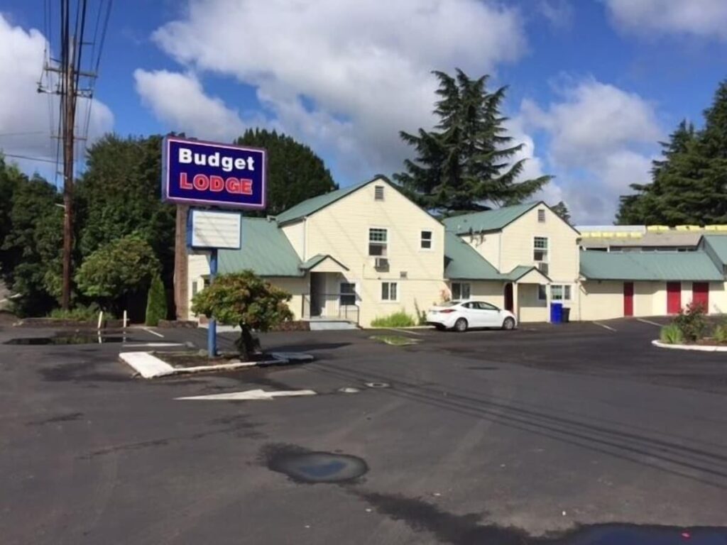 Budget Lodge by OYO Portland West