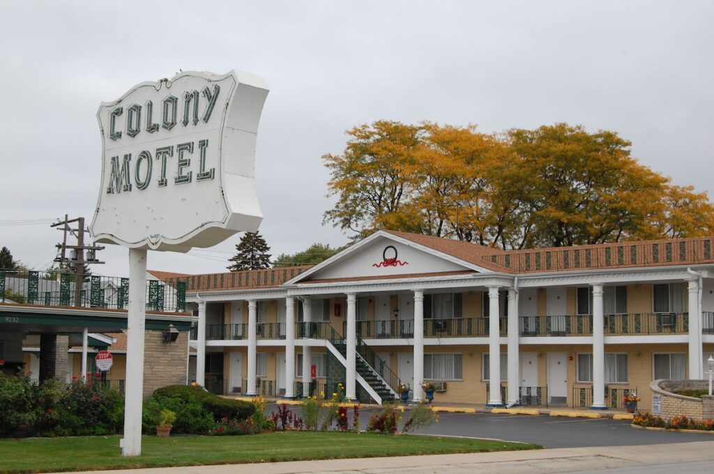 Colony Motel