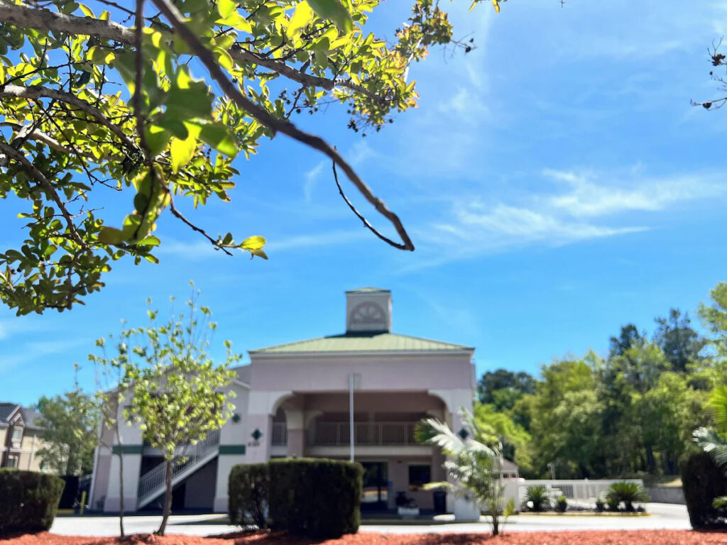 Country Hearth Inn & Suites Augusta