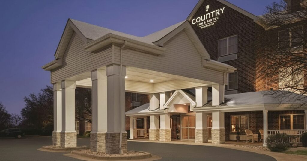 Country Inn & Suites by Radisson, Schaumburg, IL