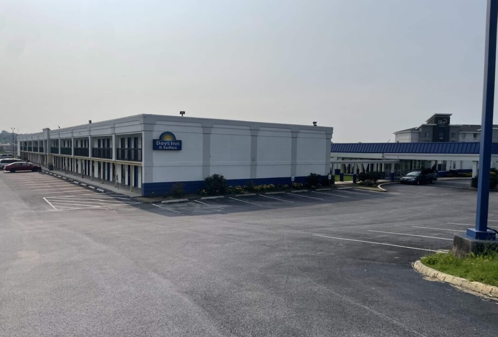 Days Inn & Suites by Wyndham York