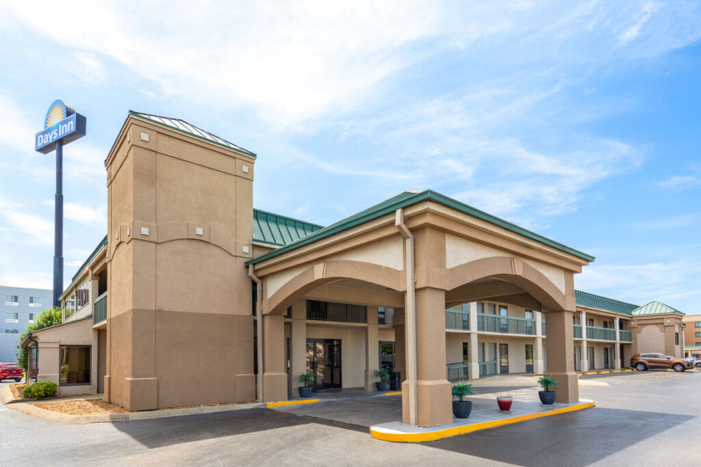 Days Inn by Wyndham Clarksville North