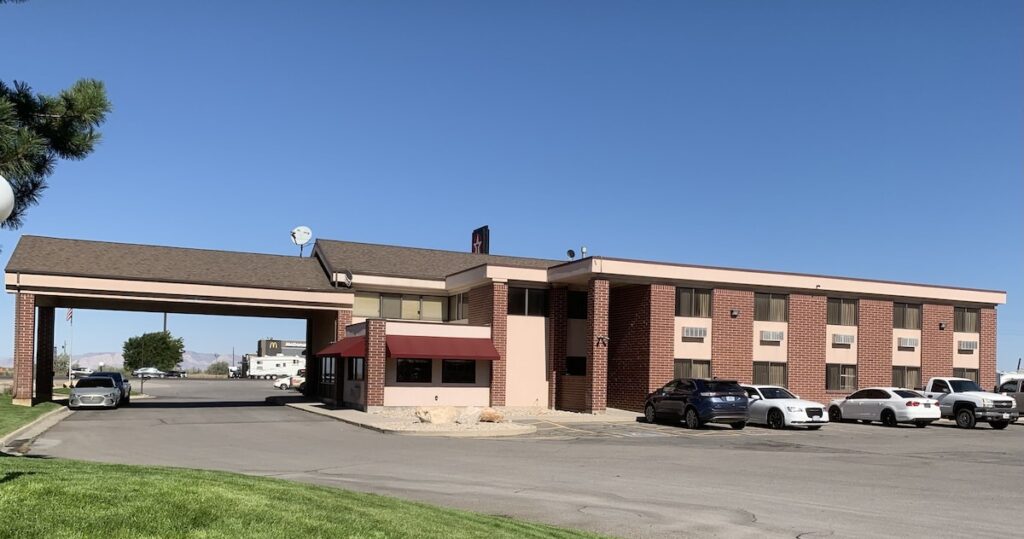 Days Inn by Wyndham Lake Point