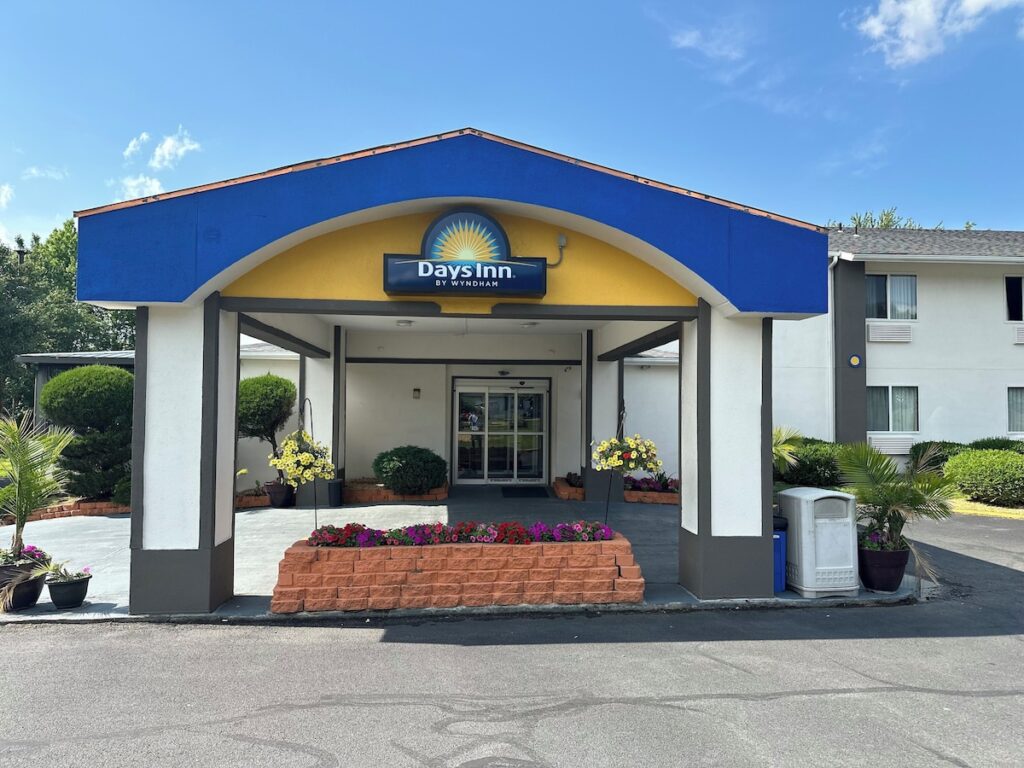 Days Inn by Wyndham Runnemede Philadelphia Area