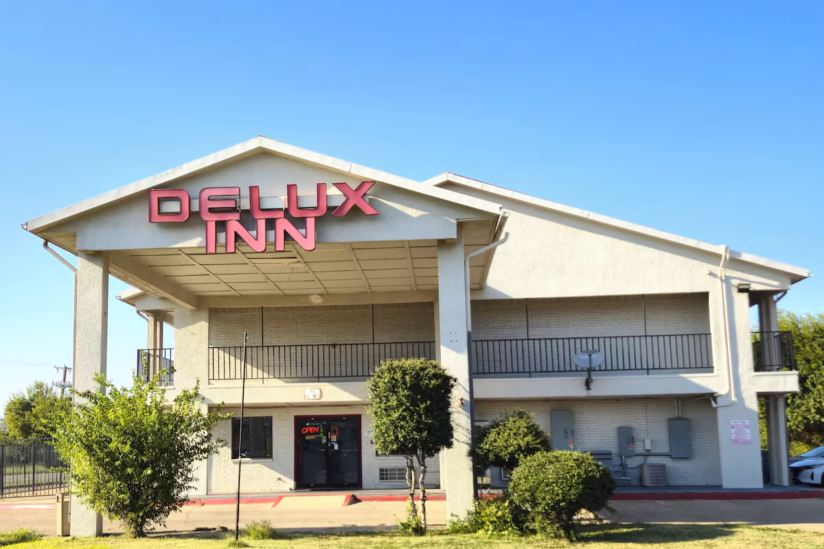 Deluxe Inn Motel By Oyo Grand Prairie Interstate 30