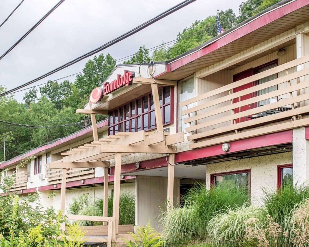 Econo Lodge Clarks Summit