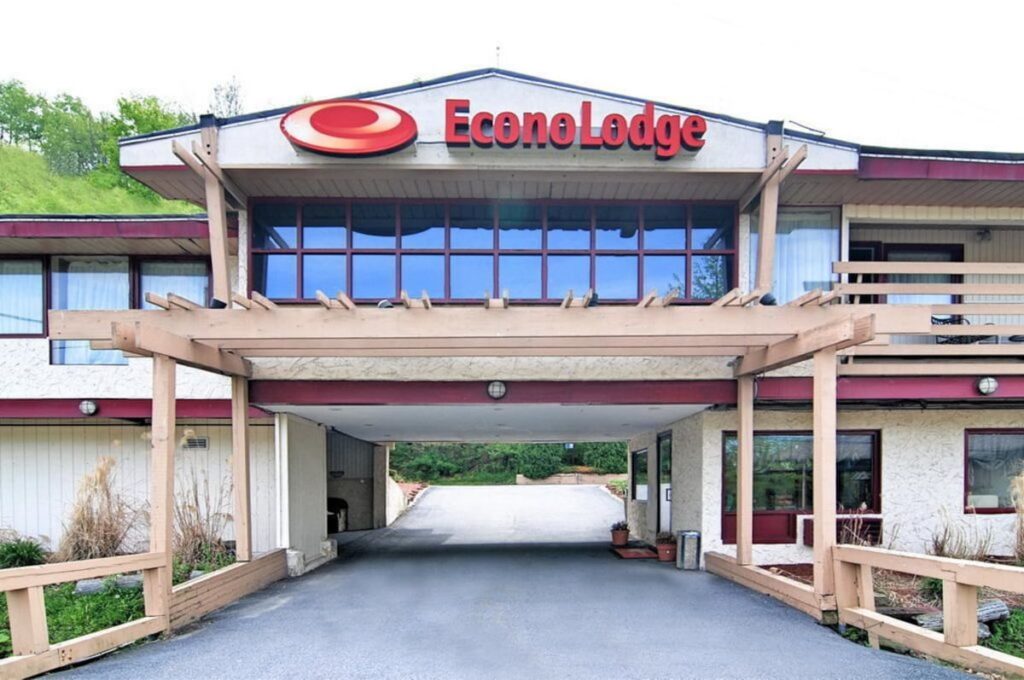 Econo Lodge Clarks Summit