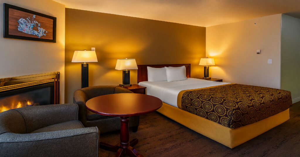 Econo Lodge Inn & Suites