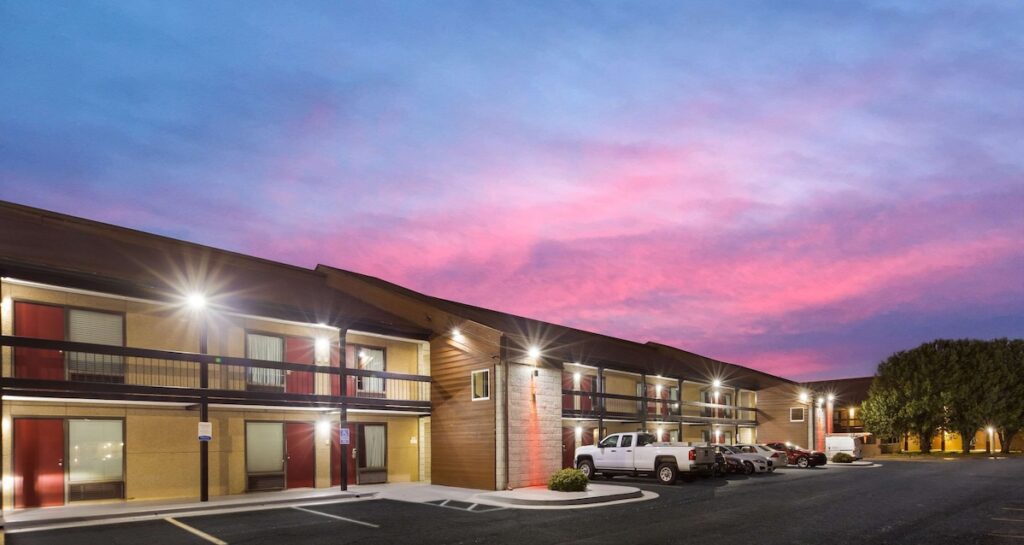 Econo Lodge Madison, AL