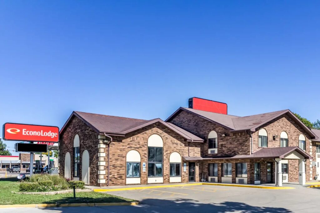 Econo Lodge North