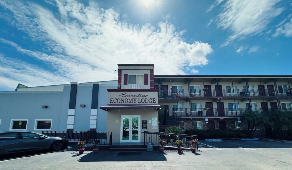 Executive Economy Lodge