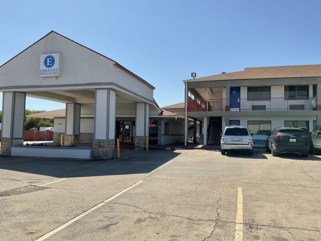 Executive Inn & Suites