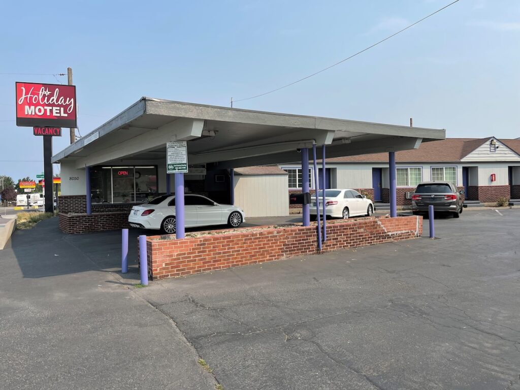 Holiday Motel