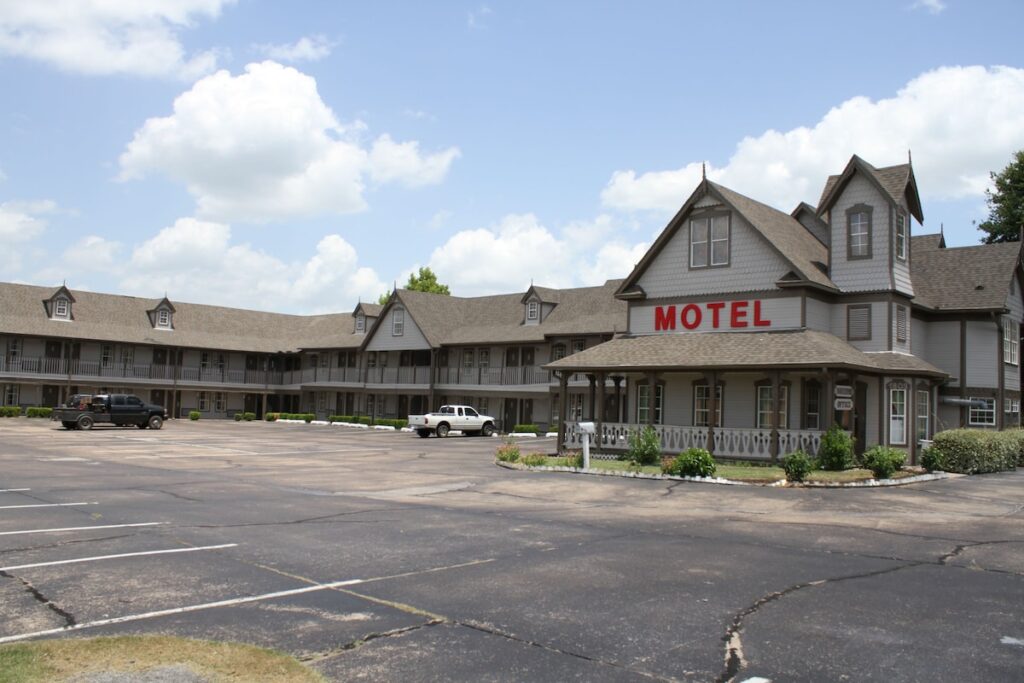 Hotel O Victorian Inn Athens TX