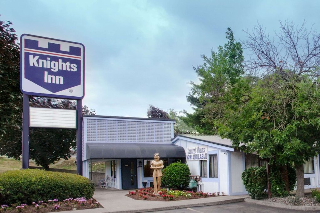 Knights Inn Pittston