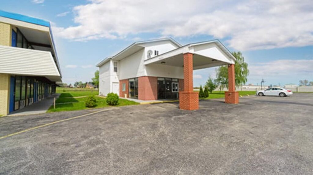 Loyalty Inn Maryville