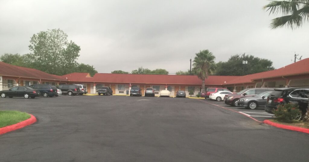 Luxury Inn and Suites Seaworld Lackland