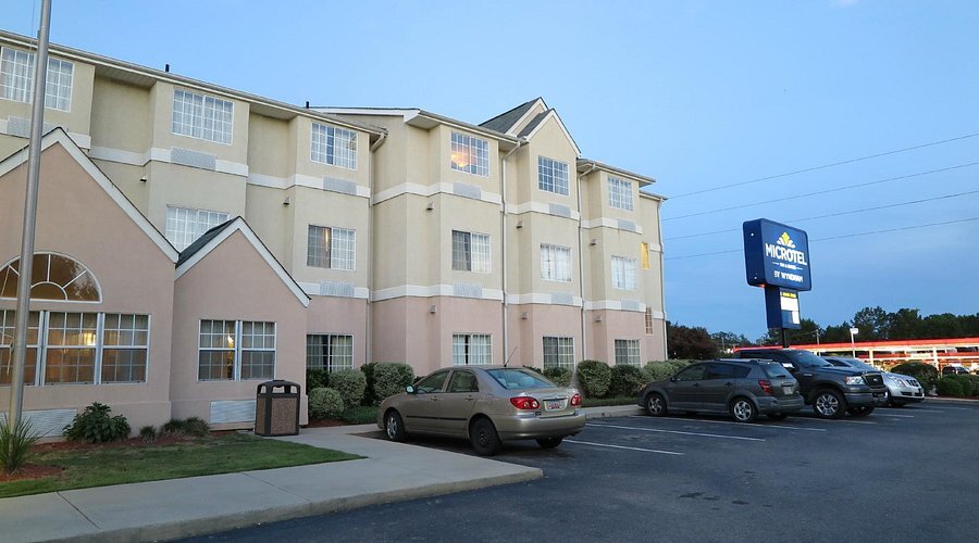 Microtel Inn & Suites by Wyndham Columbia/At Fort Jackson