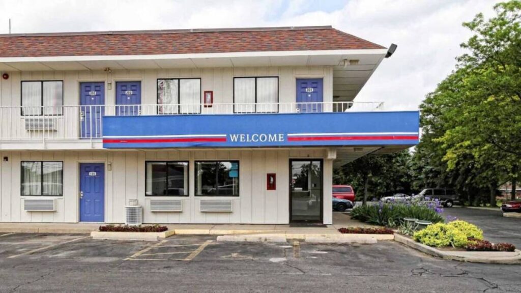 Motel 6 Amherst, OH - Cleveland West - Lorain
