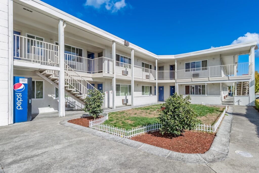 Motel 6 Beaverton, OR