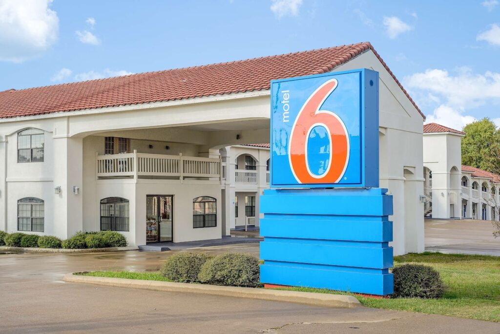 Motel 6 Canton, TX