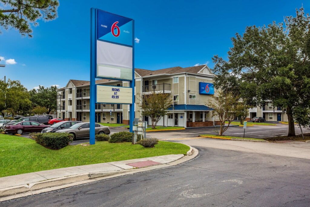 Motel 6 Jacksonville, FL - South