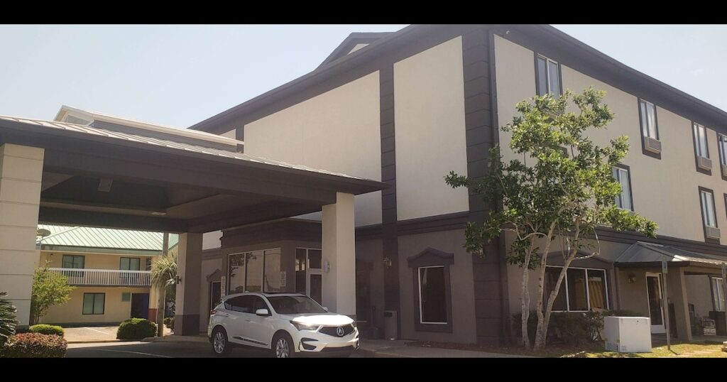 Motel 6 Mobile, AL  Airport Blvd