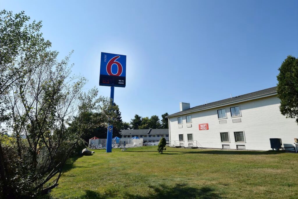 Motel 6 Nashua, NH - North