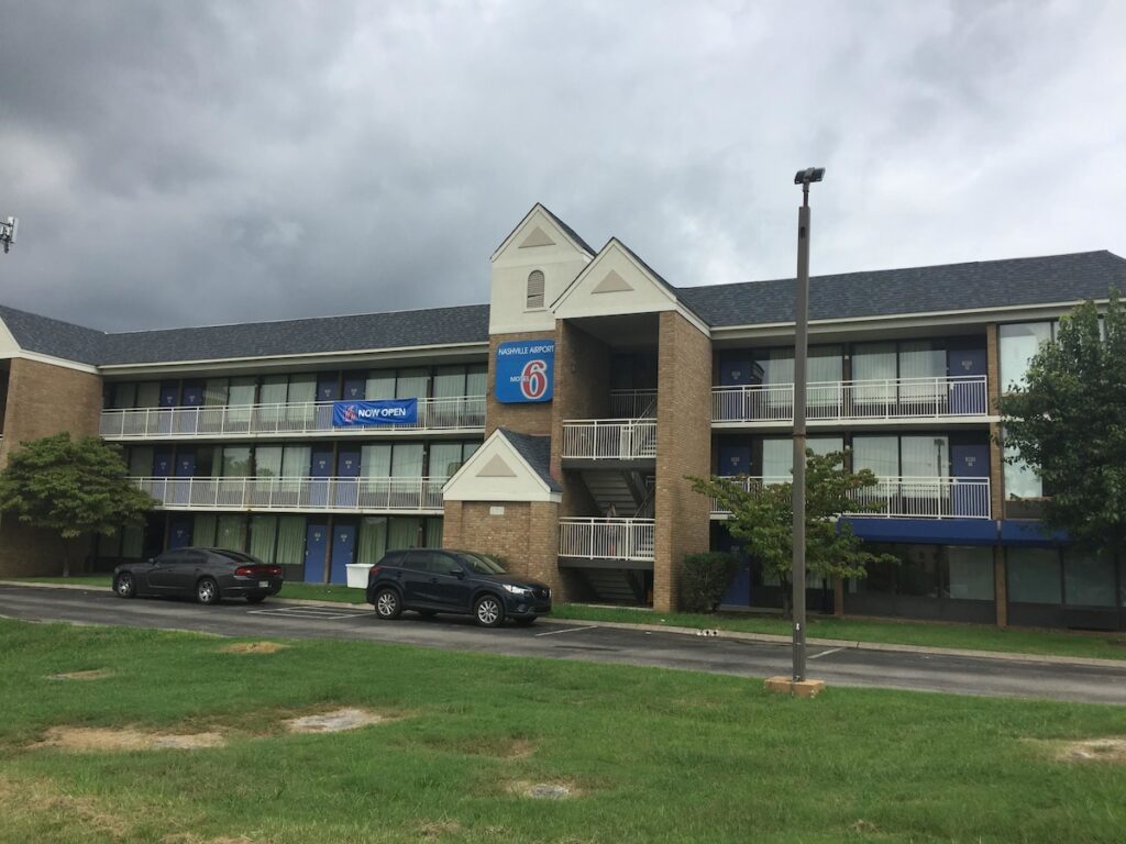 Motel 6 Nashville, TN - Airport
