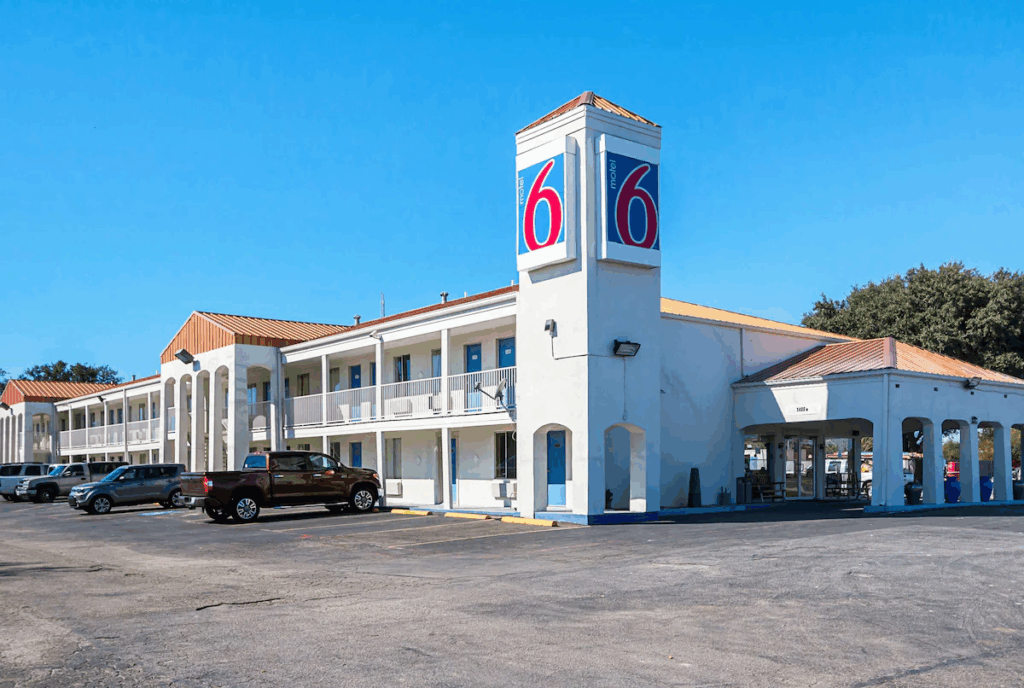 Motel 6 Round Rock, TX