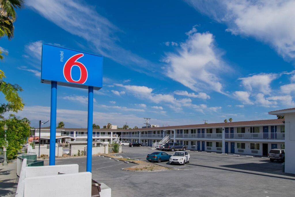 Motel 6 San Bernardino, CA - Downtown