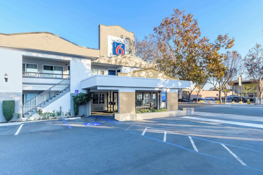 Motel 6 San Jose, CA - Convention Center