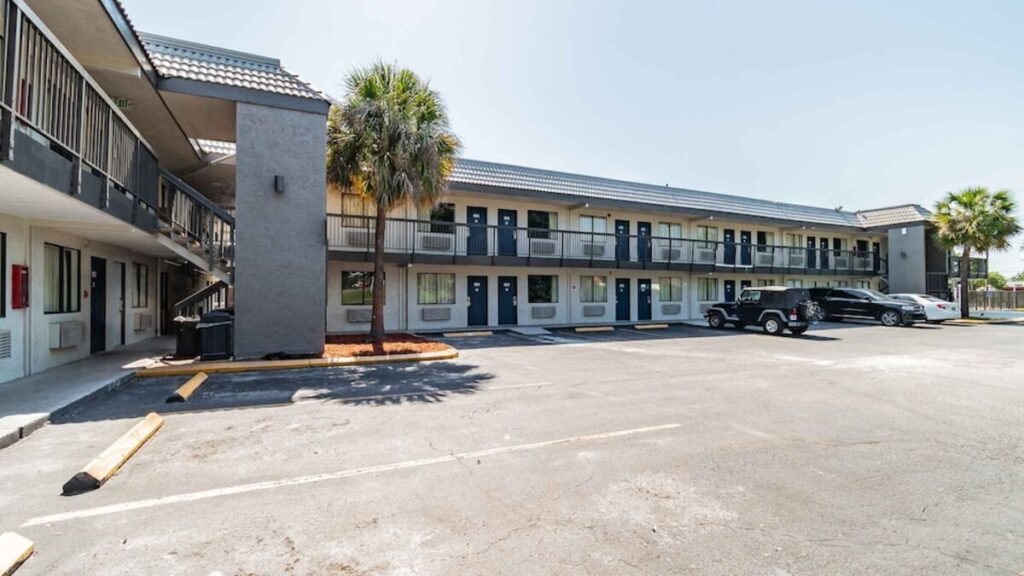 Motel 6 Tampa, FL
