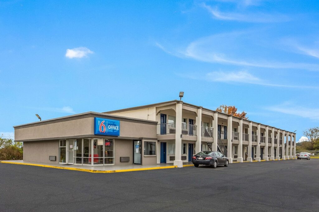 Motel 6 Tupelo, MS - Downtown