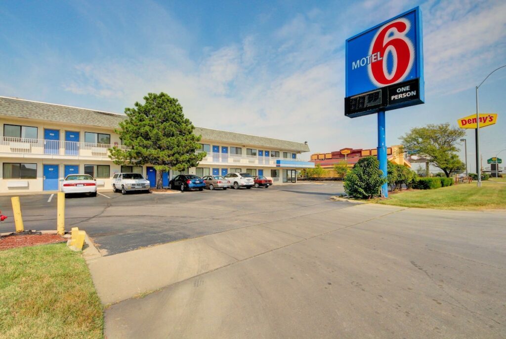 Motel 6 Wichita, KS