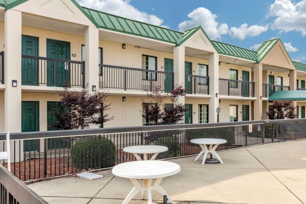 Quality Inn & Suites Hanes Mall