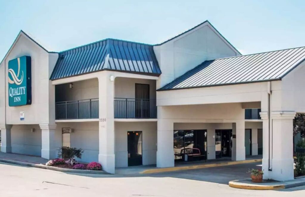 Quality Inn US65 & E. Battlefield Rd. Springfield