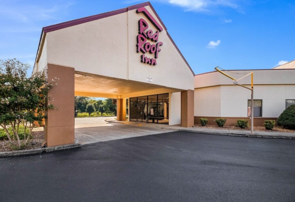 Red Roof Inn Clarksville