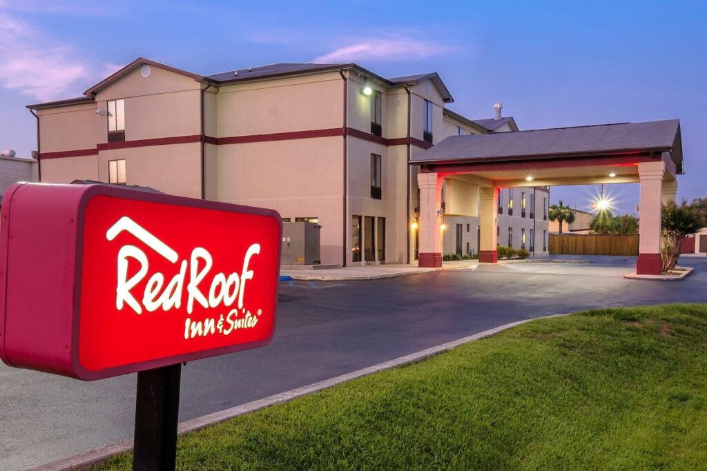 Red Roof Inn & Suites Mobile SW  I-10