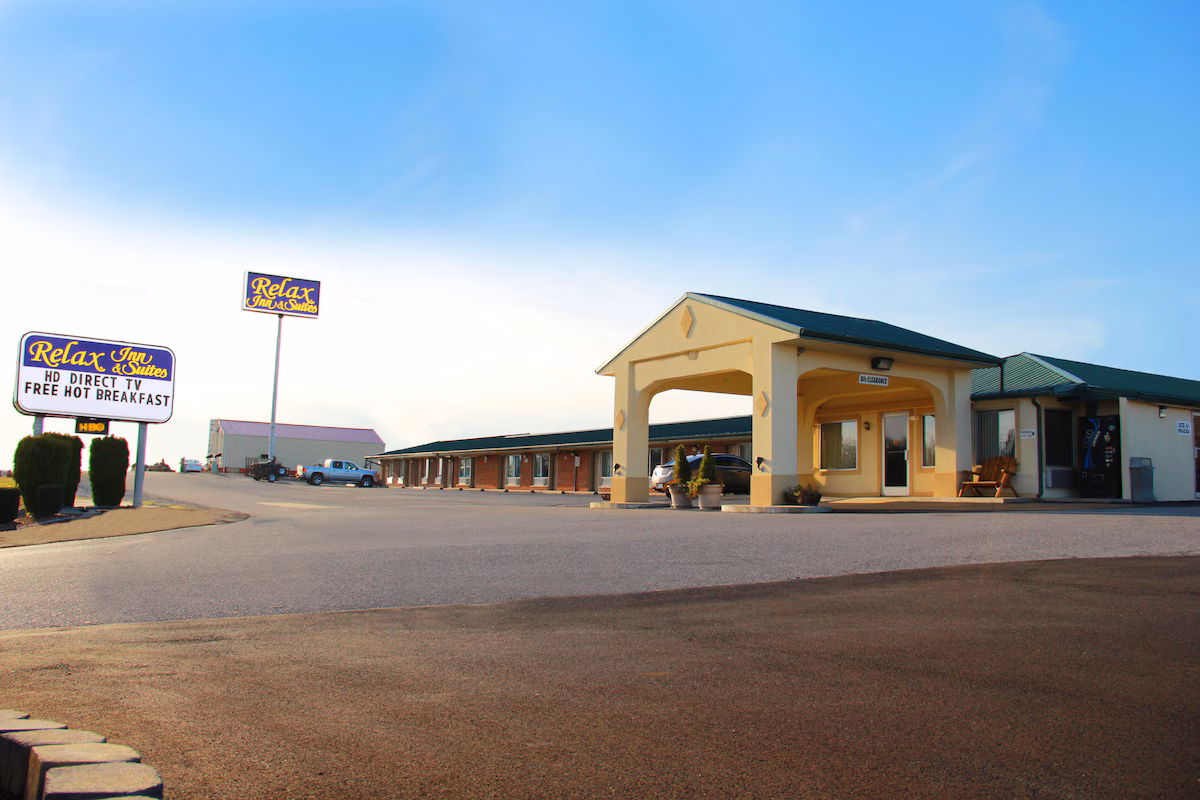 Relax Inn & Suites