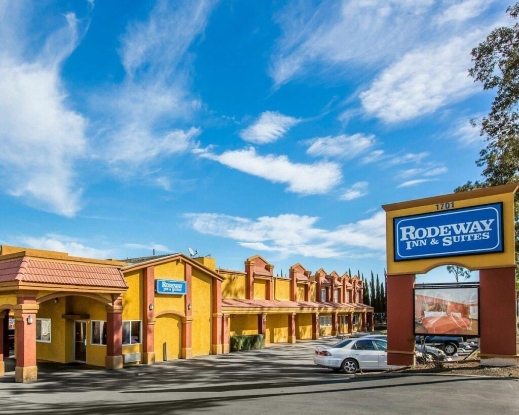 Rodeway Inn & Suites Corona