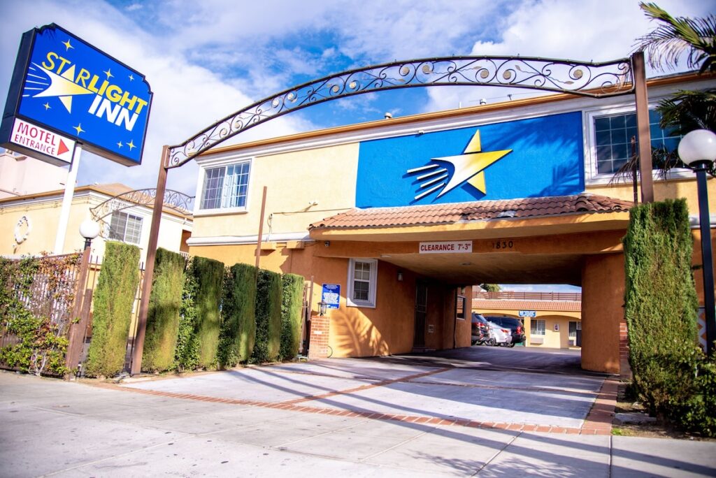 Starlight Inn La Brea