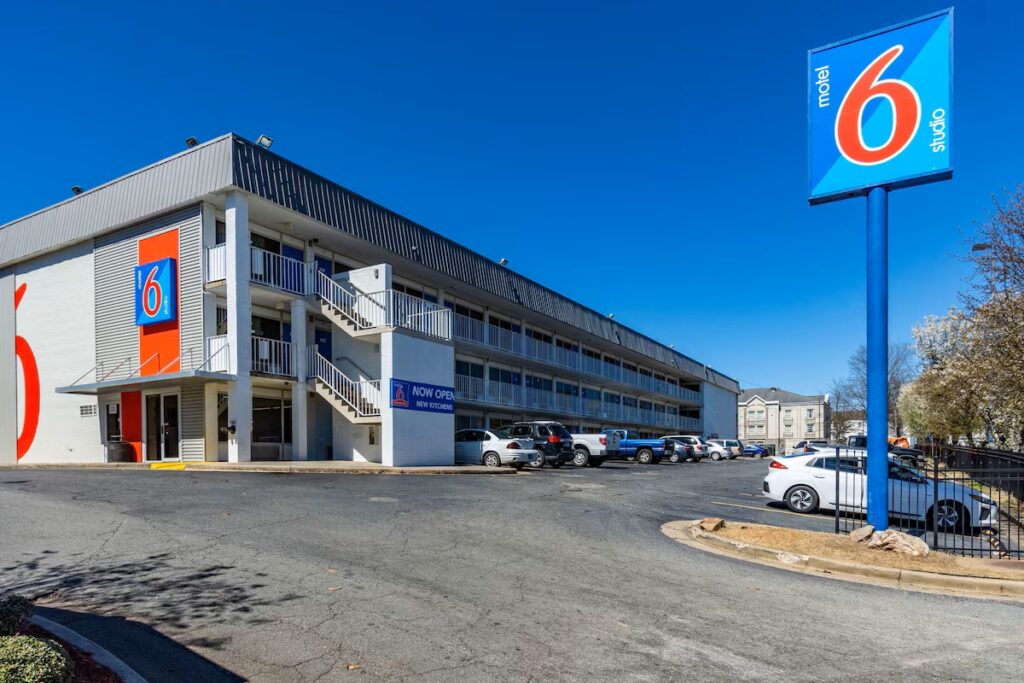 Studio 6 Little Rock, AR - West