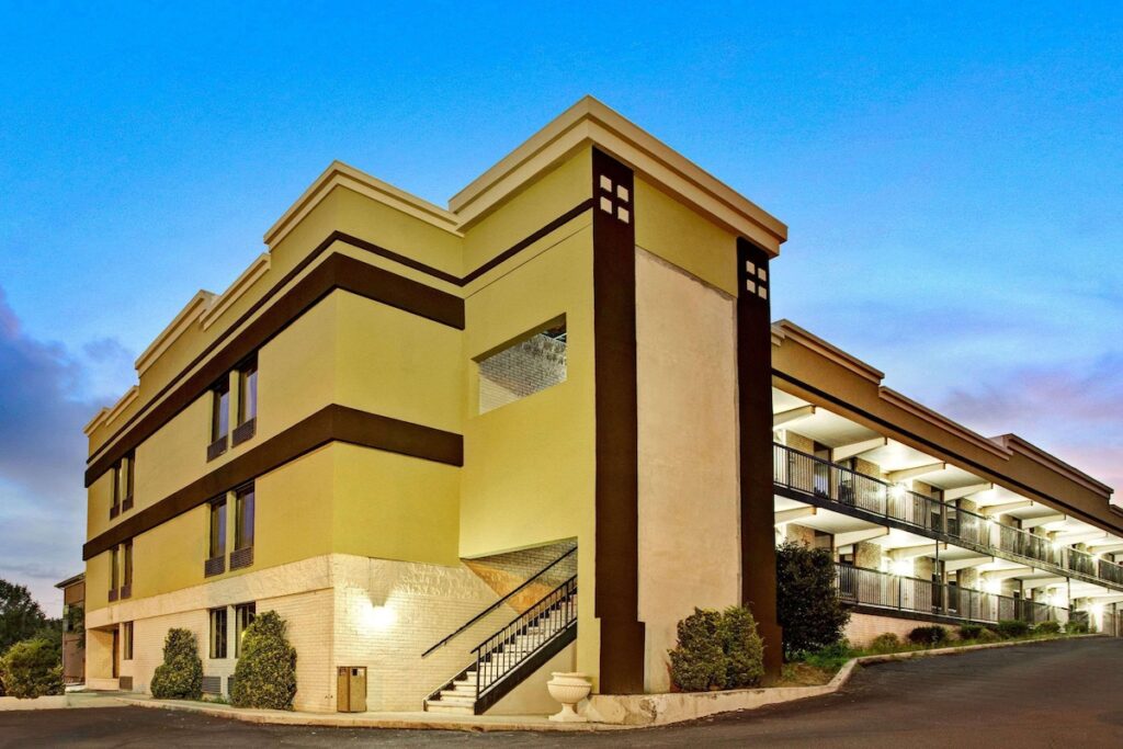 Super 8 by Wyndham Raleigh Downtown