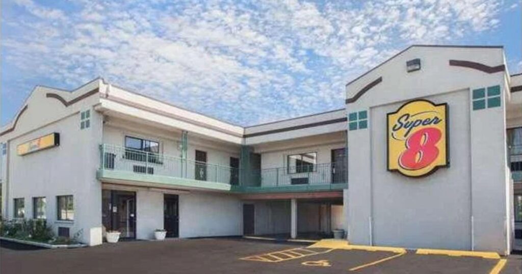 Super 8 by Wyndham Chicago/Rosemont/O'Hare/SE